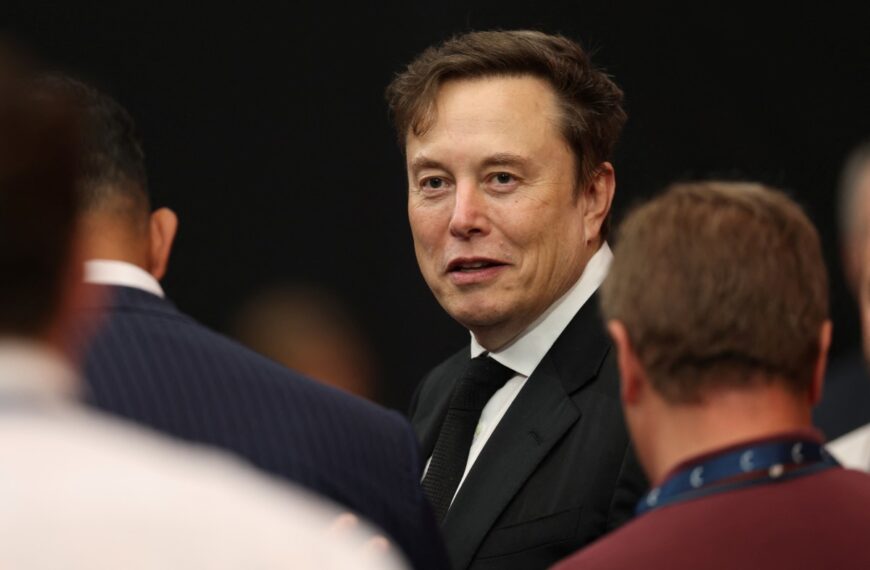 Elon Musk Becomes the First…